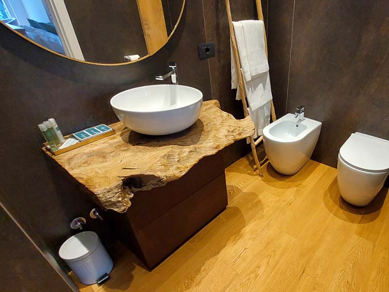 resort albergo le case macerata stilt house bagno